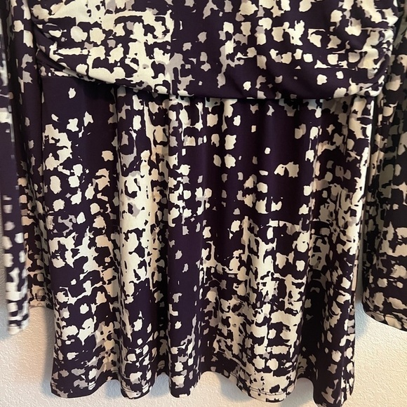 🥞 Long Elegant Legs Purple Tunic Size Medium - Picture 6 of 8